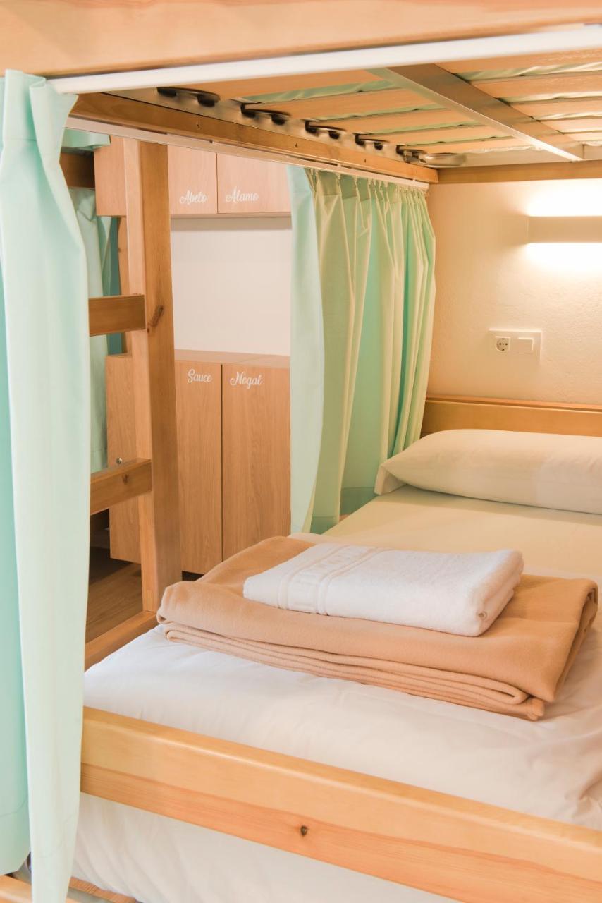 Albergue "La Yalga" Queruas Exteriör bild